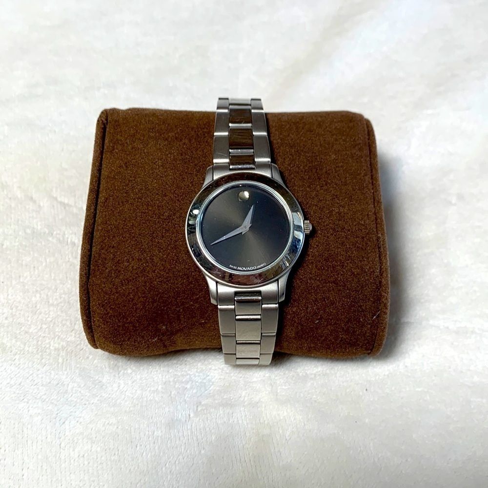 Movado Women's Black Dial Silver Stainless Bracelet Watch Swiss Quartz + Links